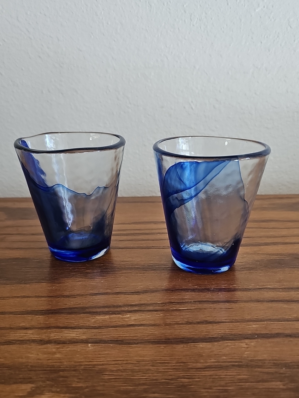 1990 Set of 2 Bormioli Rocco Cobalt Blue Swirl Handblown 6 Oz Tumblers Tote 10
